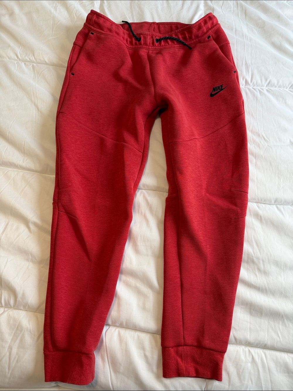 Nike tech Kids Red Fleece Jogger Pants never worn